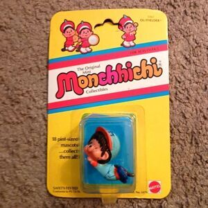 1981 MATTEL THE ORIGINAL MINI MONCHHICHI COLLECTIBLES  OUTFIELDER CHARACTER NEW